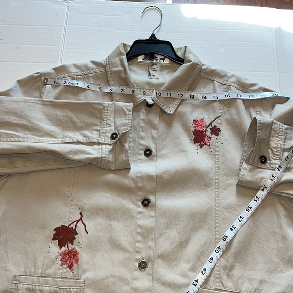 Shipshe-2X-tan-button down, lighter weight, long sleeve, Embroidered fall jacket - Picture 14 of 15